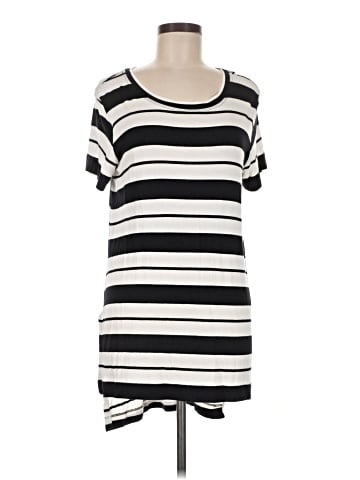 Amour Vert Casual Dress (view 1)