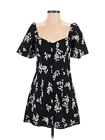 Abercrombie & Fitch Casual Dress (view 1)
