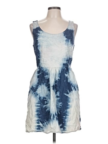 American Eagle Outfitters Casual Dress (view 1)