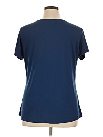 Amazon Essentials Active T-Shirt (view 2)