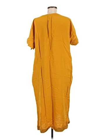 Uniqlo Casual Dress (view 2)