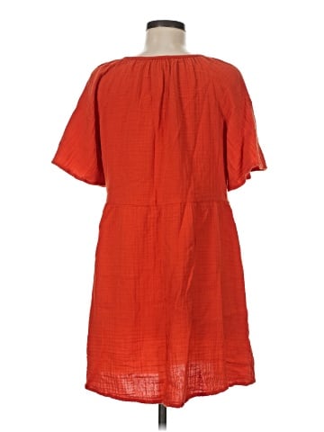 Old Navy Casual Dress (view 2)