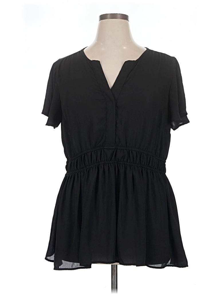 Pre-owned Torrid Short Sleeve Blouse In Black