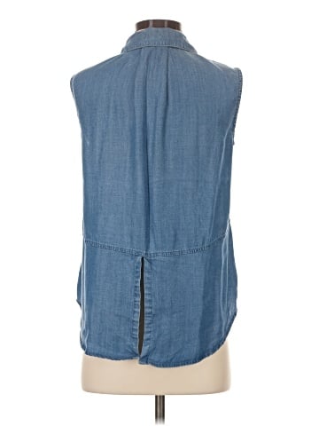 Elie Tahari Sleeveless Button-Down Shirt (view 2)