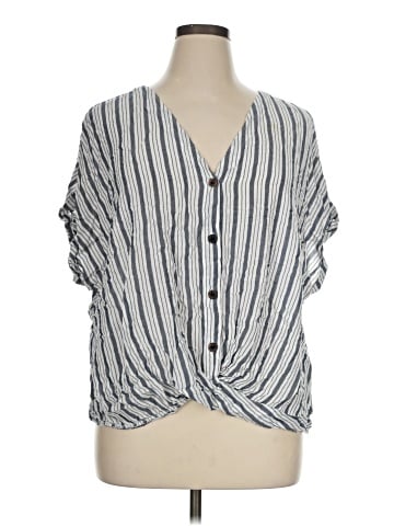 a.n.a. A New Approach Short Sleeve Blouse (view 1)