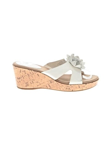Yuu Wedges (view 1)