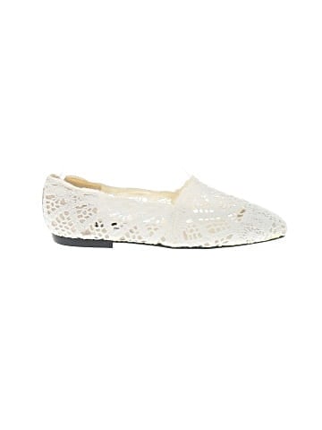 Mootsies Tootsies Flats (view 1)