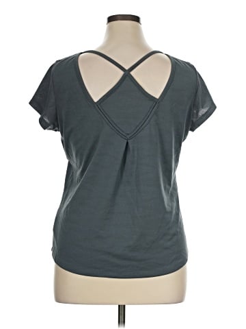 Mountain Hardwear Active T-Shirt (view 2)