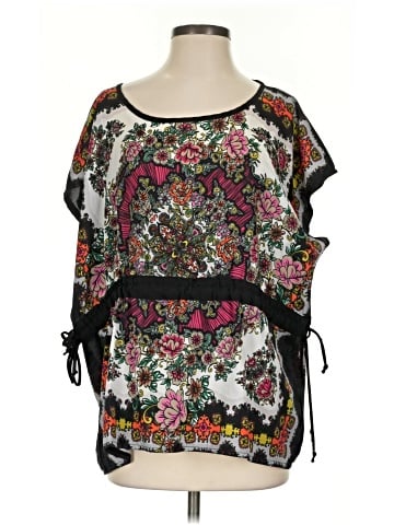 Romeo & Juliet Couture Short Sleeve Blouse (view 1)