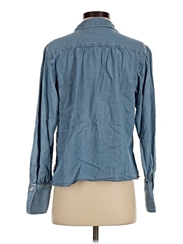 Madewell Chambray Easy Y-Neck Button-Up Shirt in Ritch Wash (view 2)