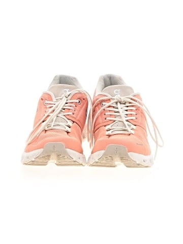 On Cloud Sneakers (view 2)
