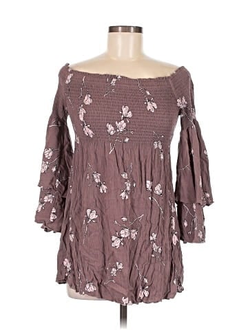Illa Illa Casual Dress (view 1)