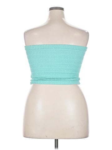 No Boundaries Sleeveless Top (view 2)