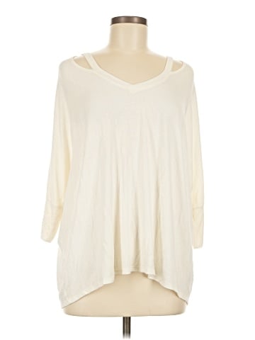 Versona 3/4 Sleeve Top (view 1)