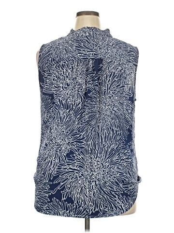 Liz Claiborne Career Sleeveless Blouse (view 2)