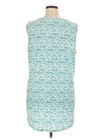 North Style Sleeveless Blouse (view 2)