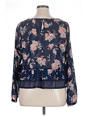 Xhilaration 3/4 Sleeve Blouse (view 2)