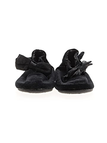 Teeny Toes Booties (view 2)