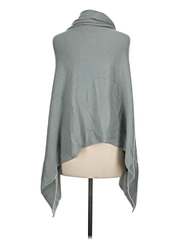 Look Poncho (view 2)