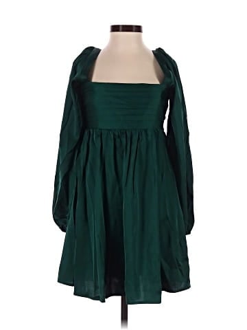 Abercrombie & Fitch Cocktail Dress (view 1)