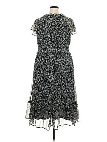 Old Navy Casual Dress (view 2)