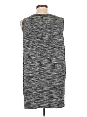 Reebok Sleeveless T-Shirt (view 2)