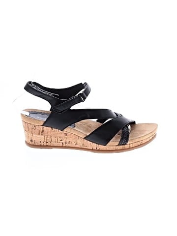 Baretraps Wedges (view 1)
