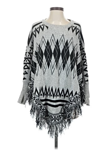 Adora Poncho (view 1)