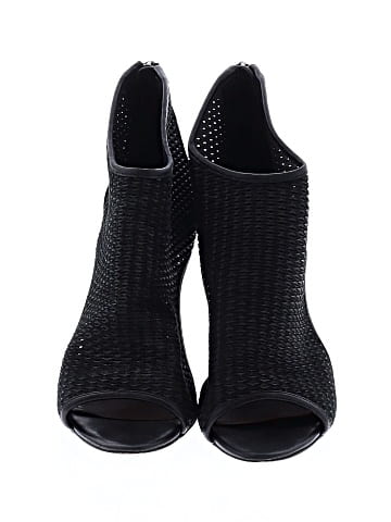 Donald J Pliner Heels (view 2)
