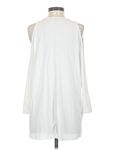 Red 23 3/4 Sleeve Top (view 2)