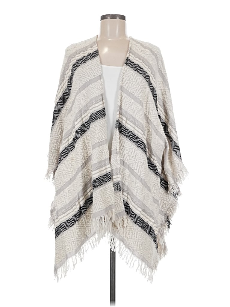 Pre-owned Francesca's Poncho In Ivory