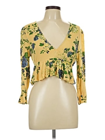 Urban Outfitters 3/4 Sleeve T-Shirt (view 1)