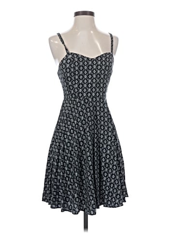 Old Navy Casual Dress (view 1)