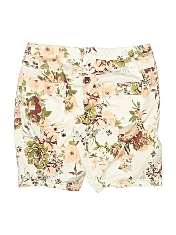 Venus Shorts (view 2)
