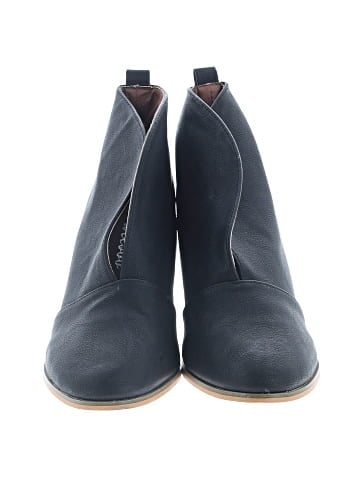 Weeboo Ankle Boots (view 2)