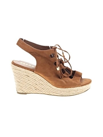 REPORT Wedges (view 1)