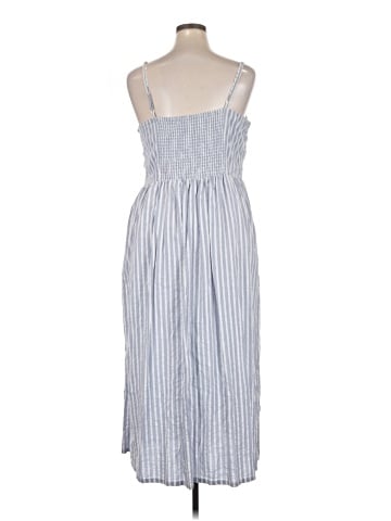 Old Navy Casual Dress (view 2)