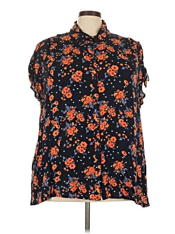 Lane Bryant Outlet Short Sleeve Blouse (view 1)