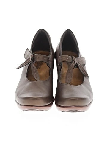 Naot Heels (view 2)