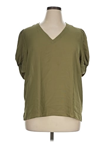 Everleigh Short Sleeve Blouse (view 1)