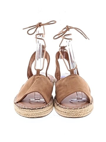 Old Navy Sandals (view 2)