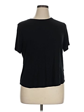 Old Navy Short Sleeve T-Shirt (view 1)