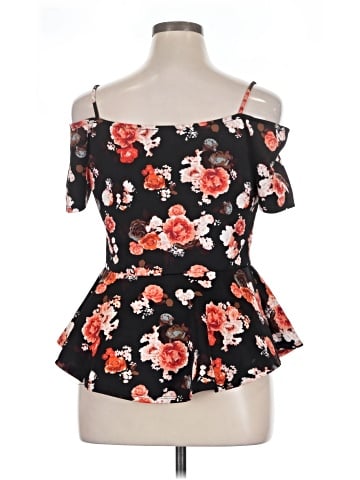 Charlotte Russe Short Sleeve Top (view 2)