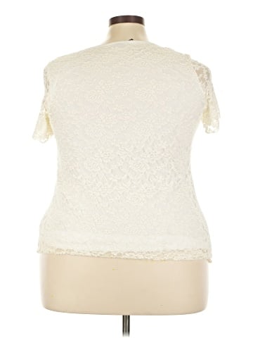 Bleeker & McDougal Short Sleeve Top (view 2)