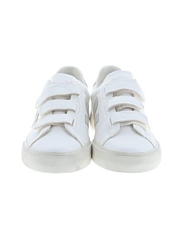 VEJA Sneakers (view 2)