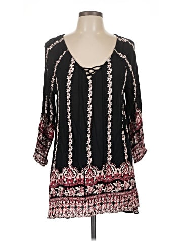 Nostalgia 3/4 Sleeve Blouse (view 1)