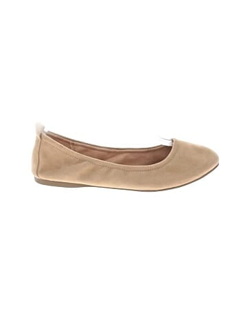 Universal Thread Flats (view 1)