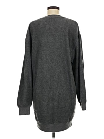 Envy Pullover Sweater (view 2)