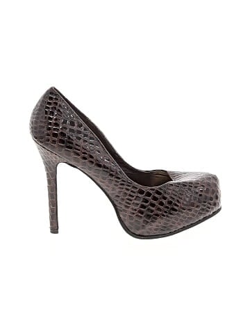 Shoedazzle Heels (view 1)