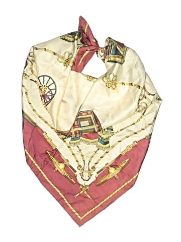 Céline Scarf (view 1)